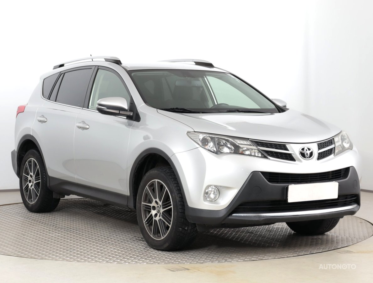Toyota RAV 4, 2015 - celkový pohled