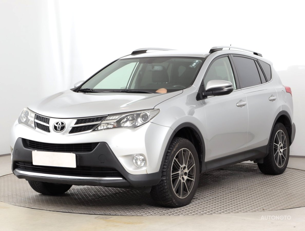 Toyota RAV 4, 2015 - pohled č. 3