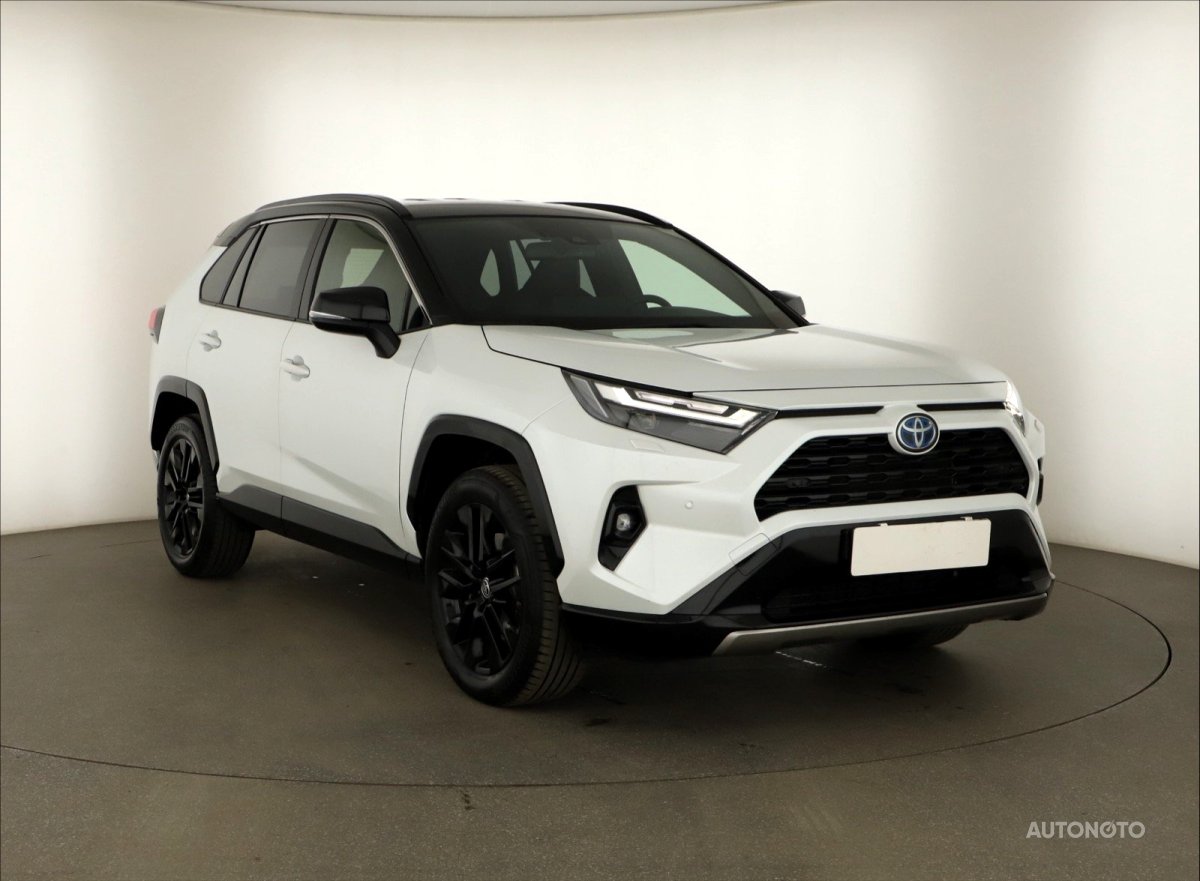 Toyota RAV 4, 2024 - celkový pohled