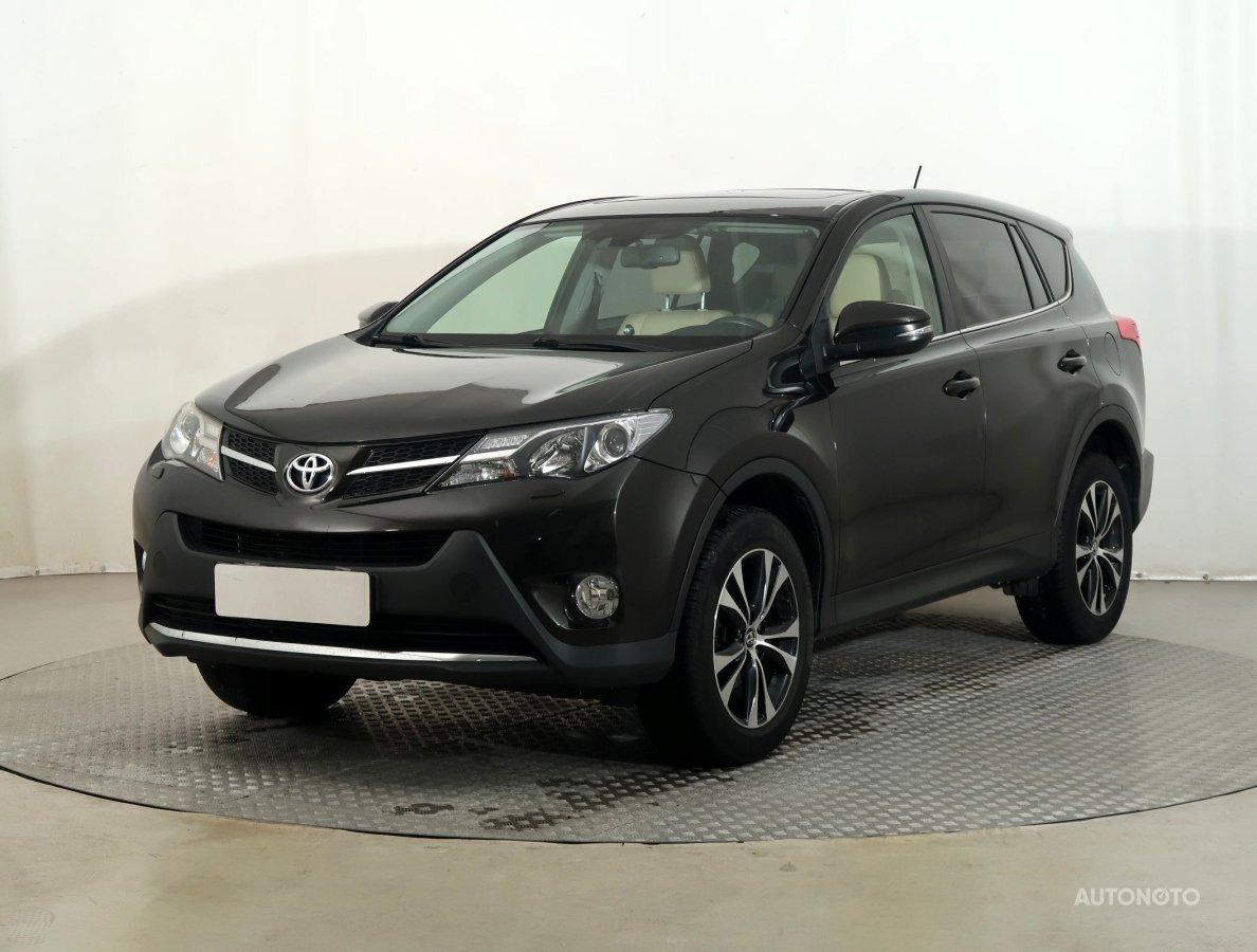 Toyota RAV 4, 2015 - pohled č. 3