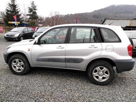 Toyota RAV 4, 2003 - pohled č. 3