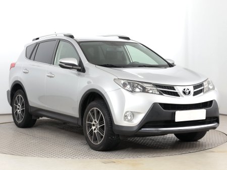 Toyota RAV 4, 2015
