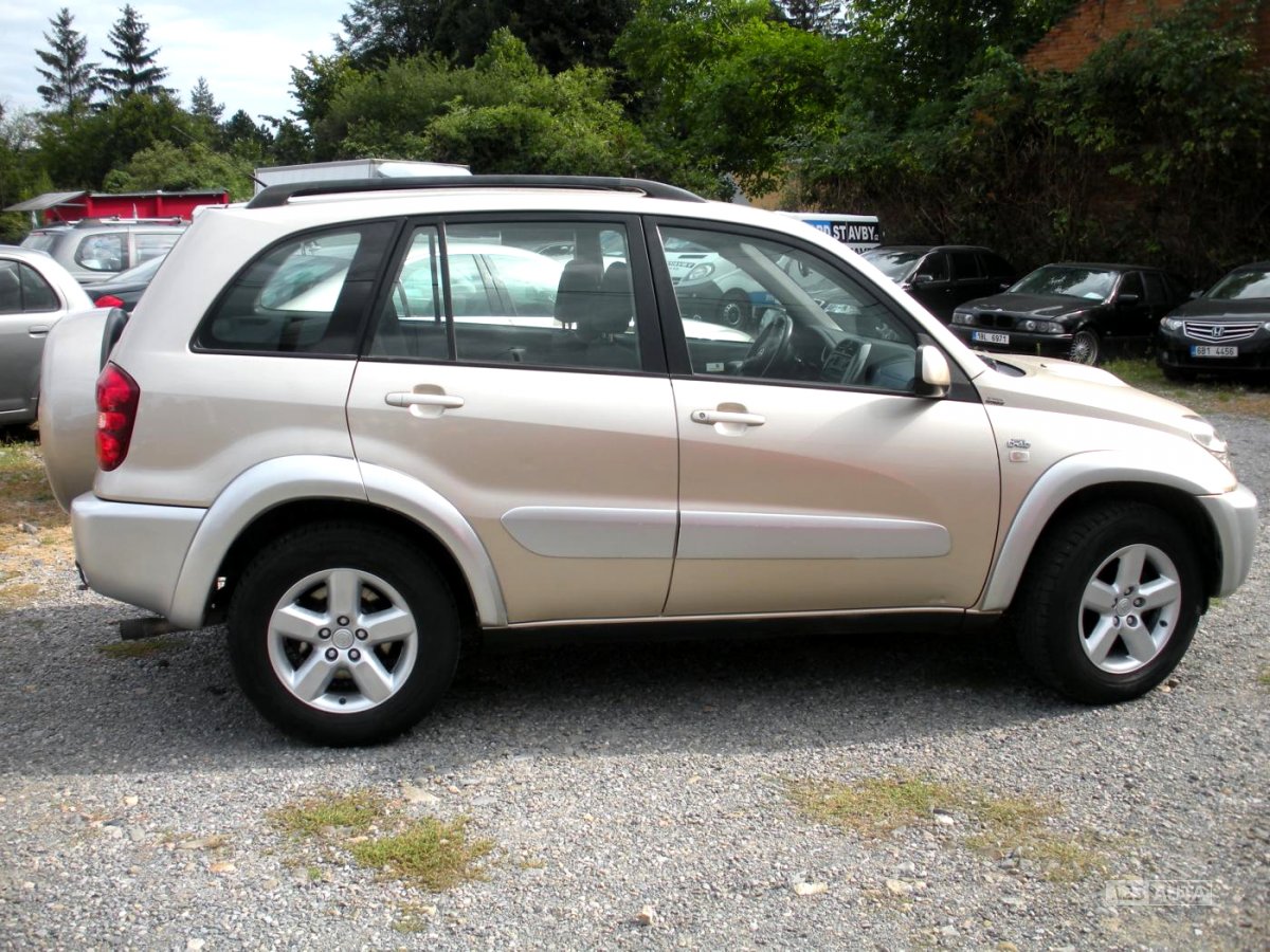 Toyota RAV4, 2005 - pohled č. 2