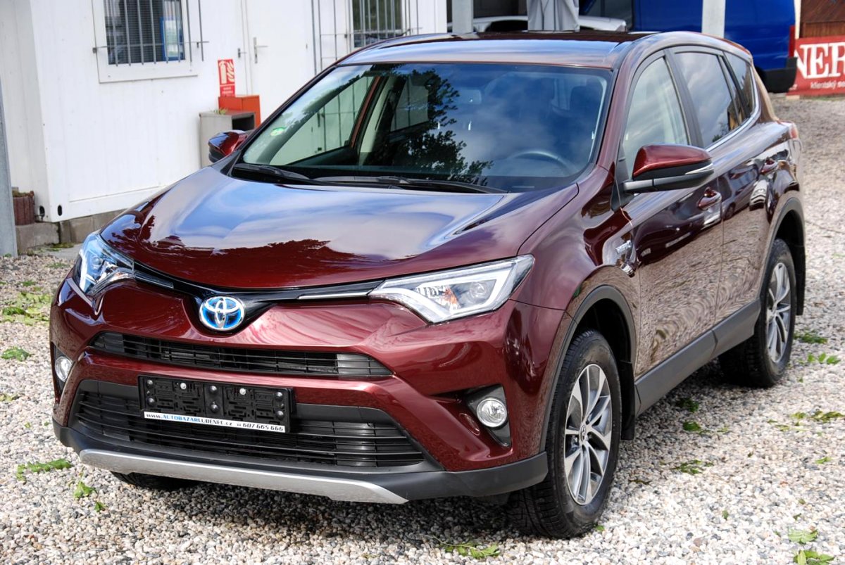 Toyota RAV4, 2016 - celkový pohled