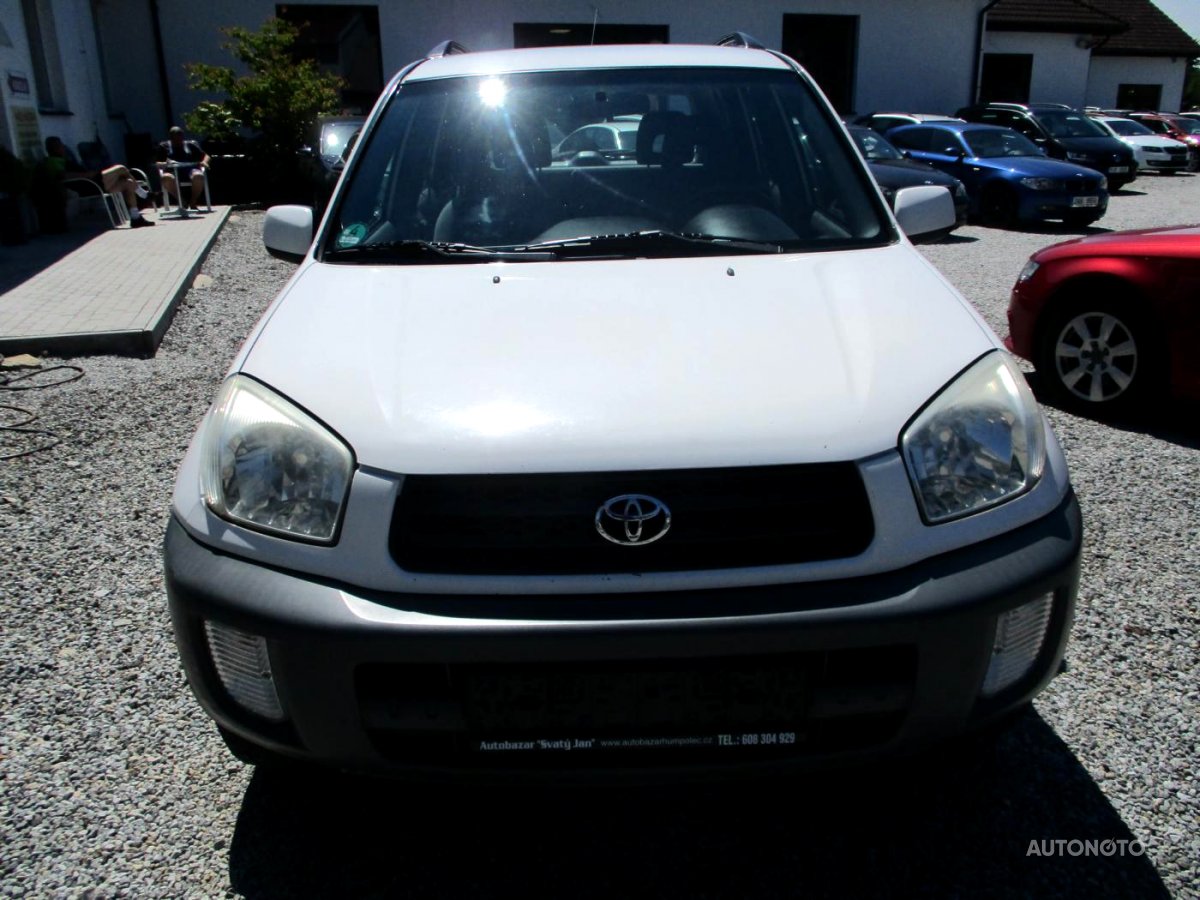 Toyota RAV4, 2002 - celkový pohled