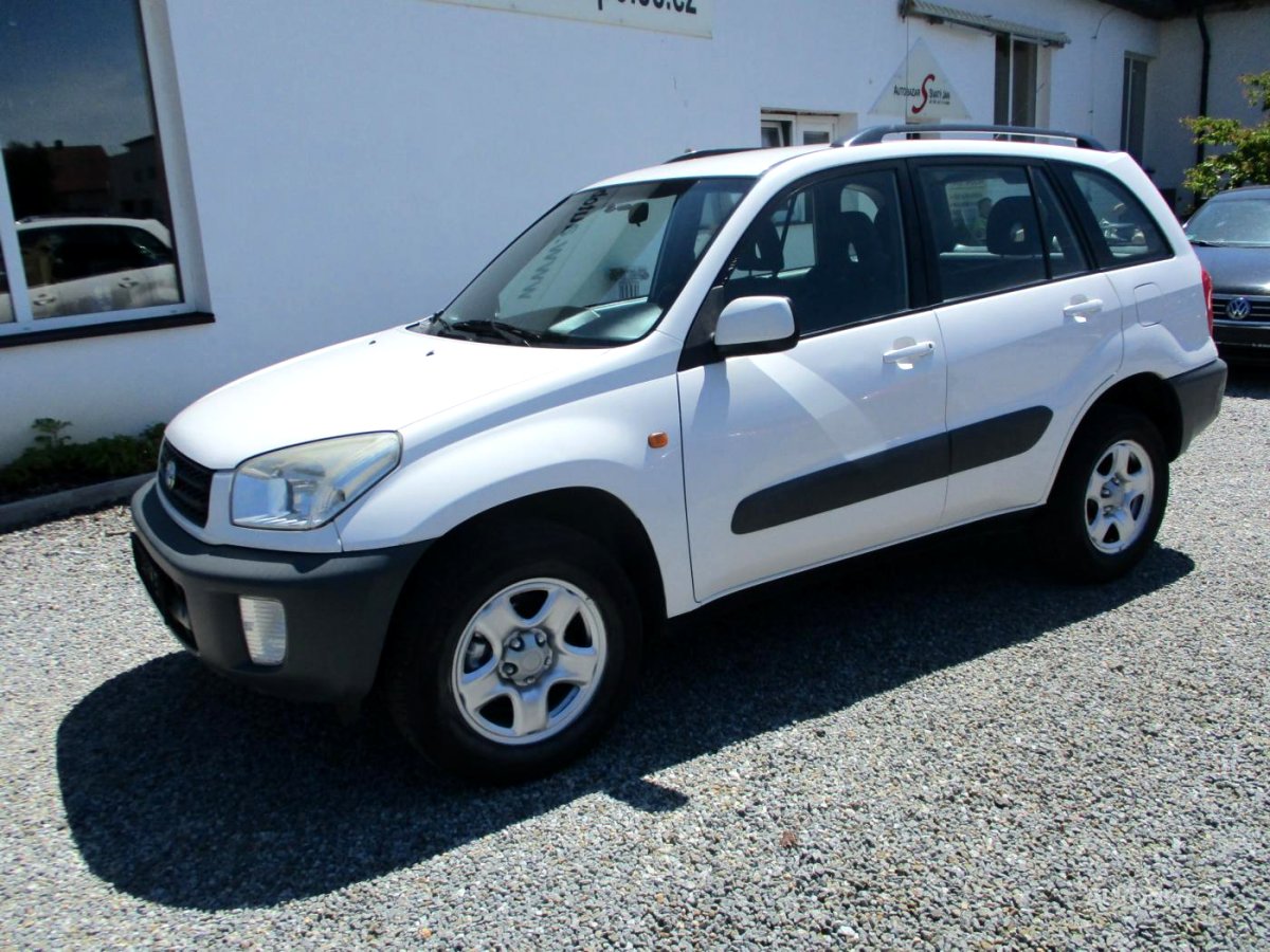 Toyota RAV4, 2002 - pohled č. 3