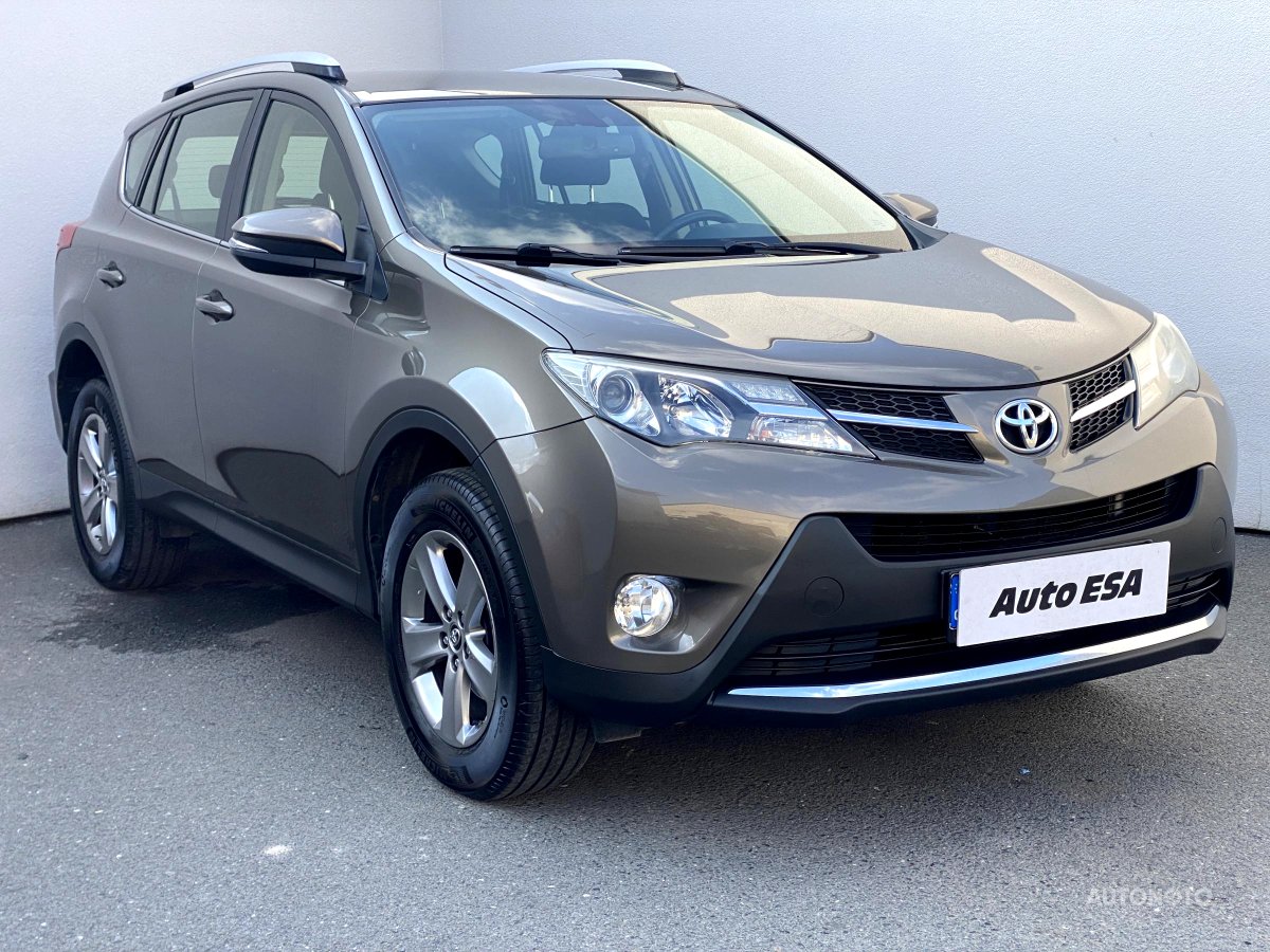 Toyota RAV4, 2015 - celkový pohled