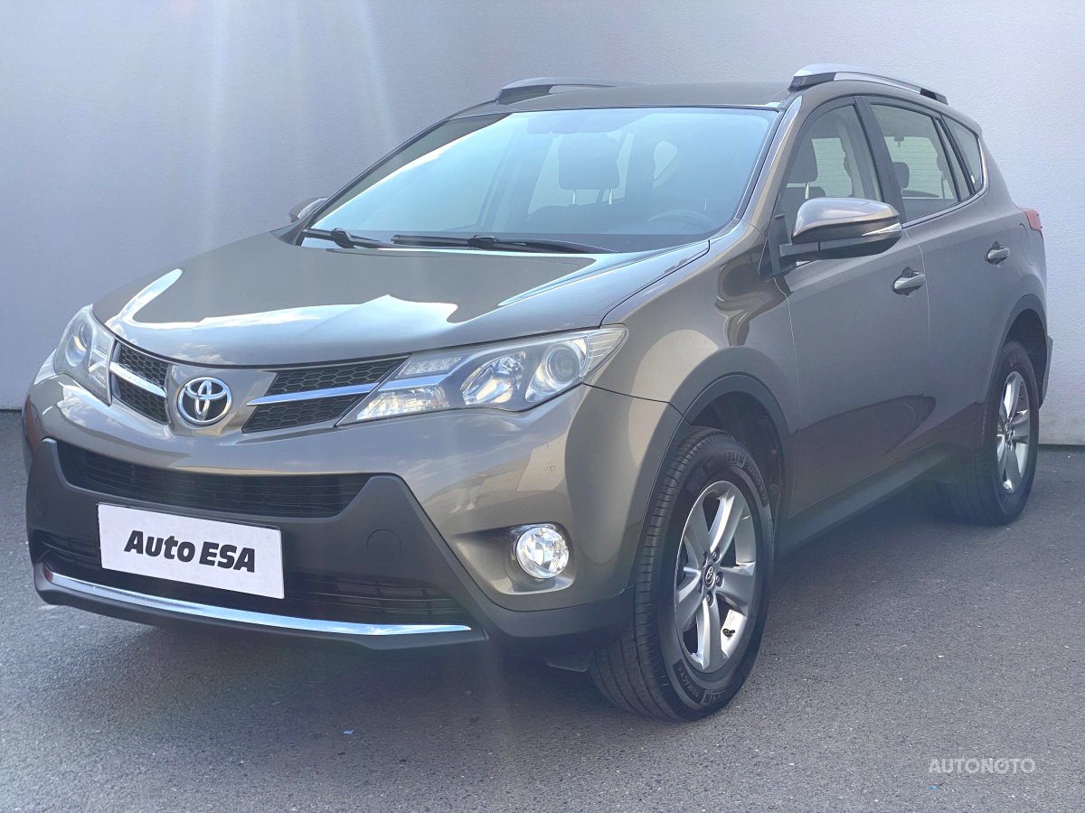 Toyota RAV4, 2015 - pohled č. 3
