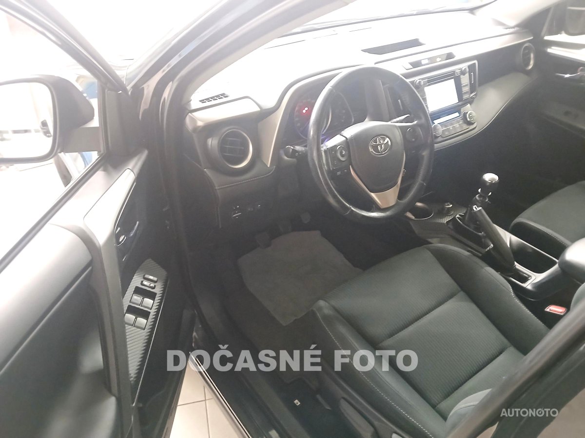Toyota RAV4, 2015 - pohled č. 3