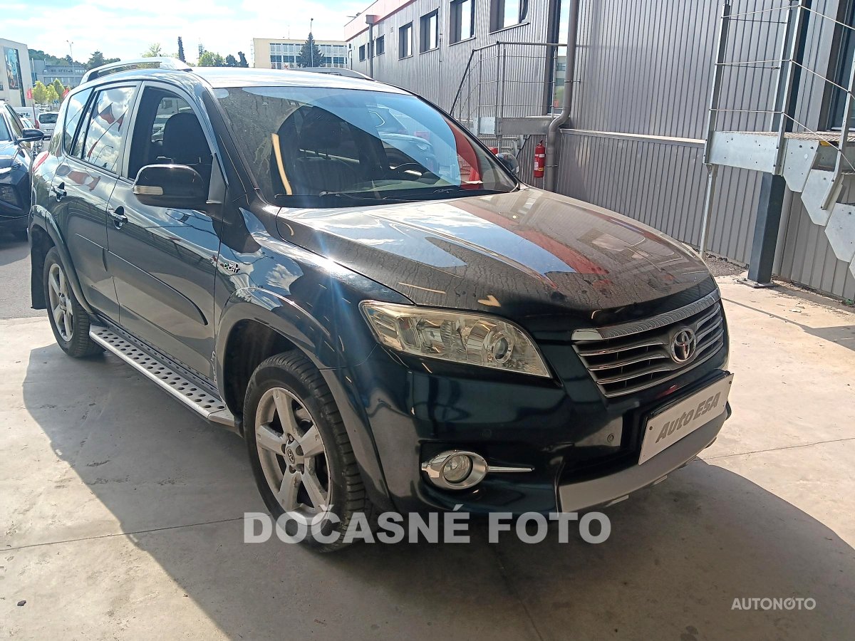 Toyota RAV4, 2011 - celkový pohled