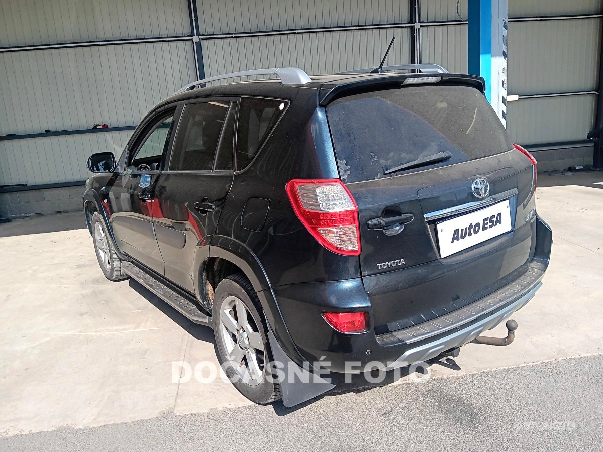 Toyota RAV4, 2011 - pohled č. 2