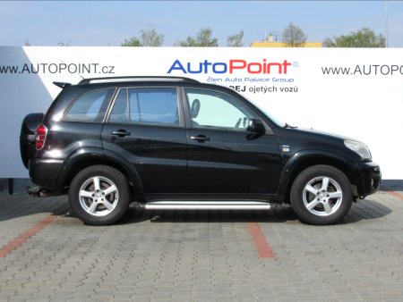 Toyota RAV4, 2004 - pohled č. 3