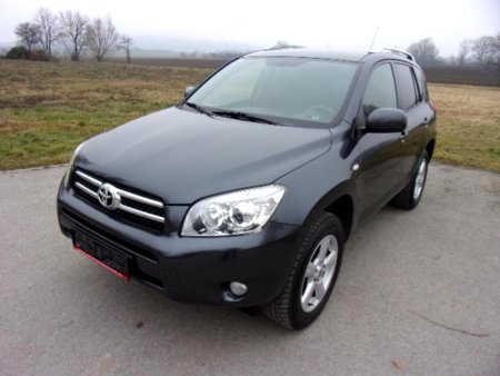 Toyota RAV4 2.0 VVT-i LPG
