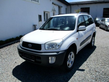 Toyota RAV4, 2002 - pohled č. 2