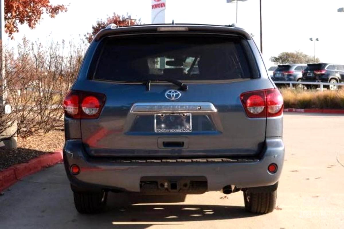 Toyota Sequoia, 2020 - pohled č. 3