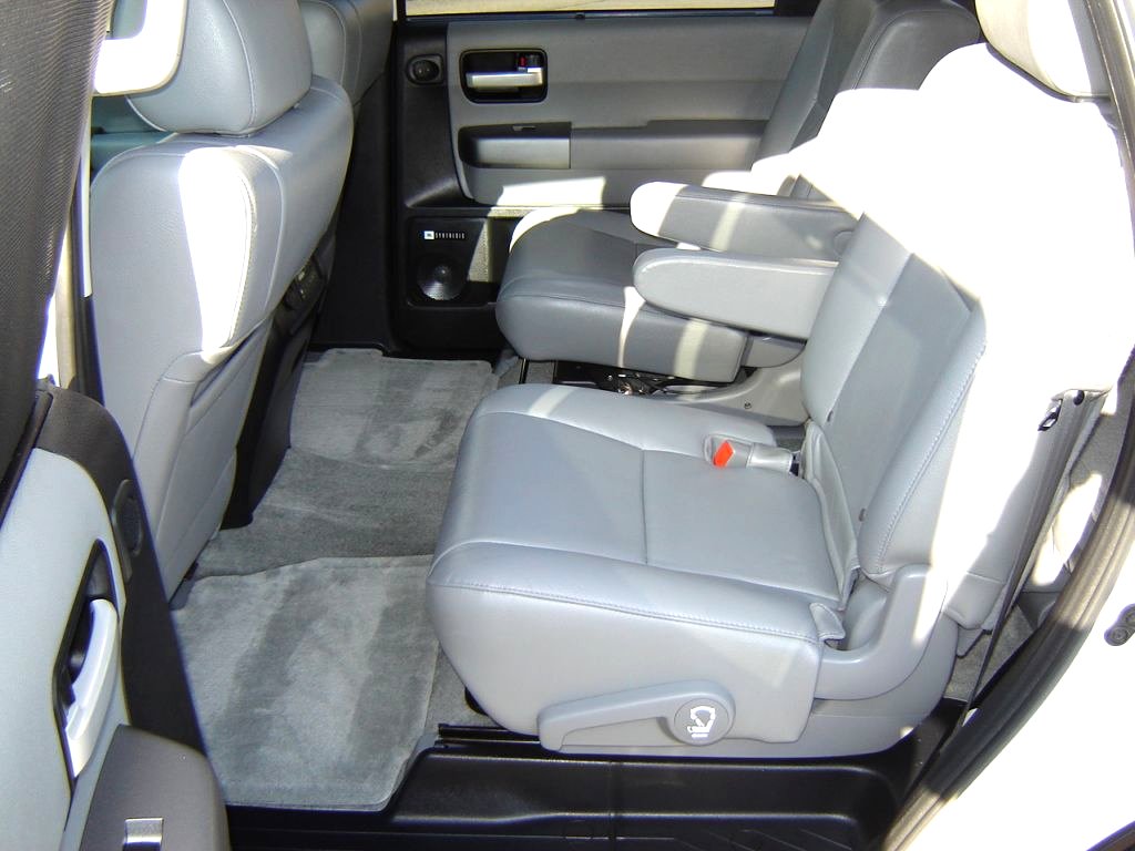 Toyota Sequoia, 2018 - pohled č. 11