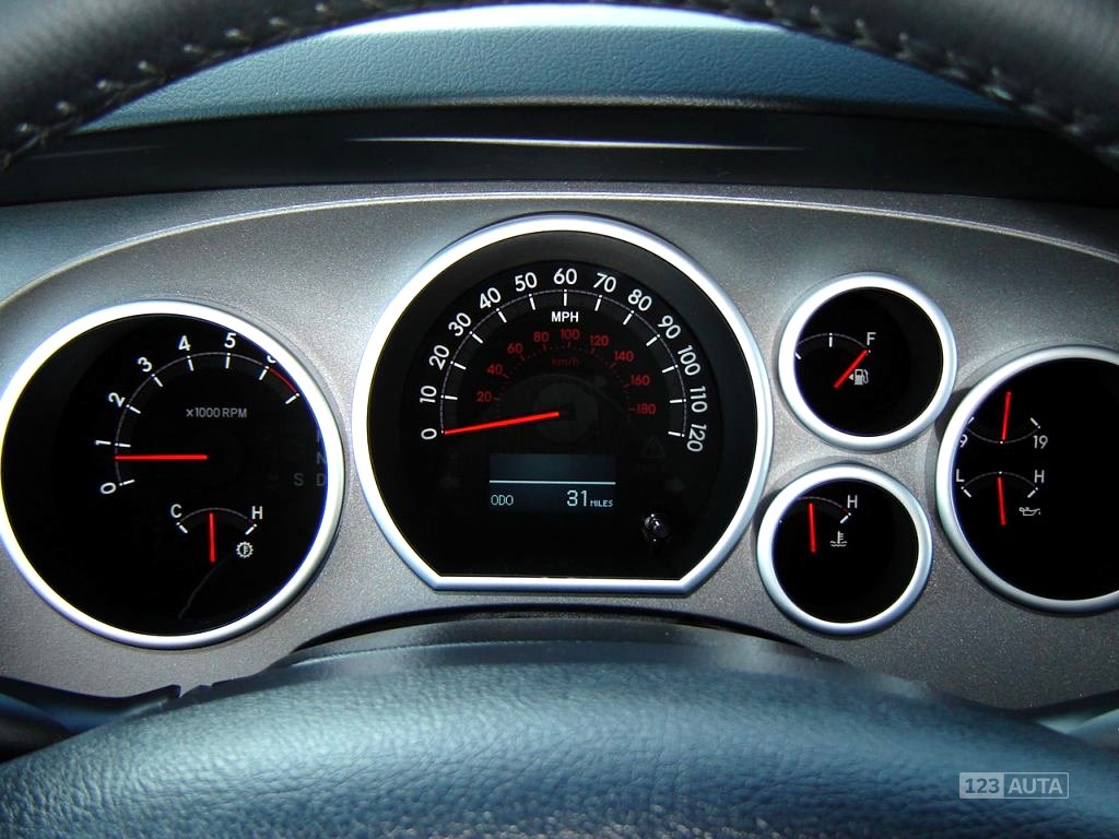 Toyota Sequoia, 2018 - pohled č. 20