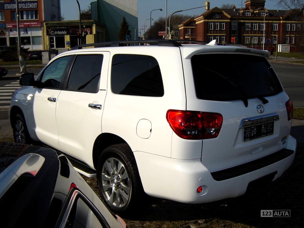 Toyota Sequoia, 2018 - pohled č. 3