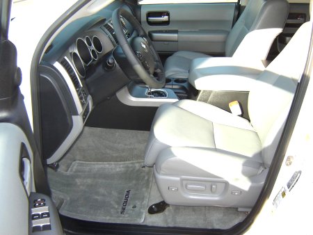 Toyota Sequoia, 2018 - pohled č. 10