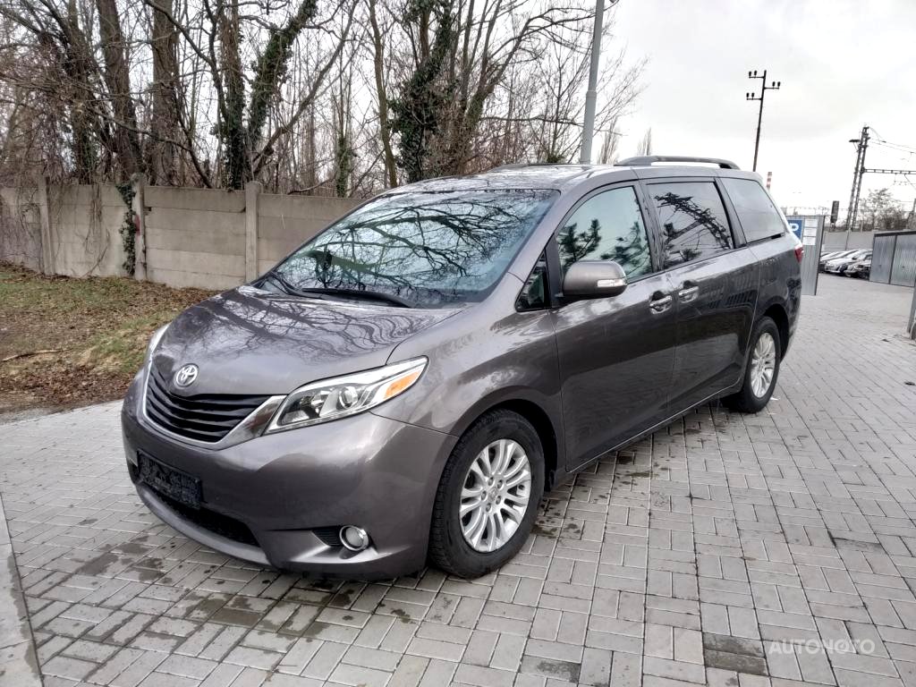 Toyota Sienna, 2016 - celkový pohled