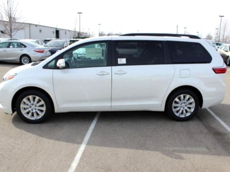 Toyota Sienna, 2020 - pohled č. 2