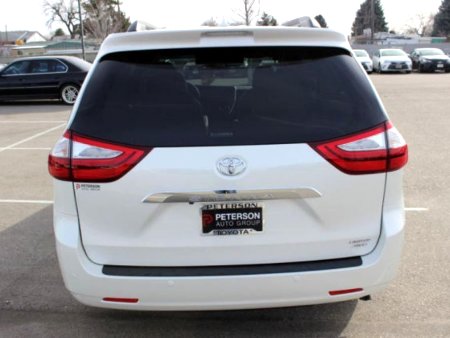 Toyota Sienna, 2020 - pohled č. 4