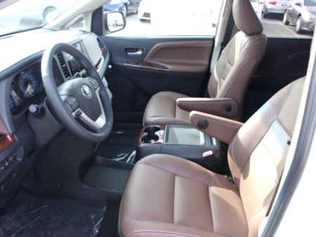 Toyota Sienna, 2020 - pohled č. 8