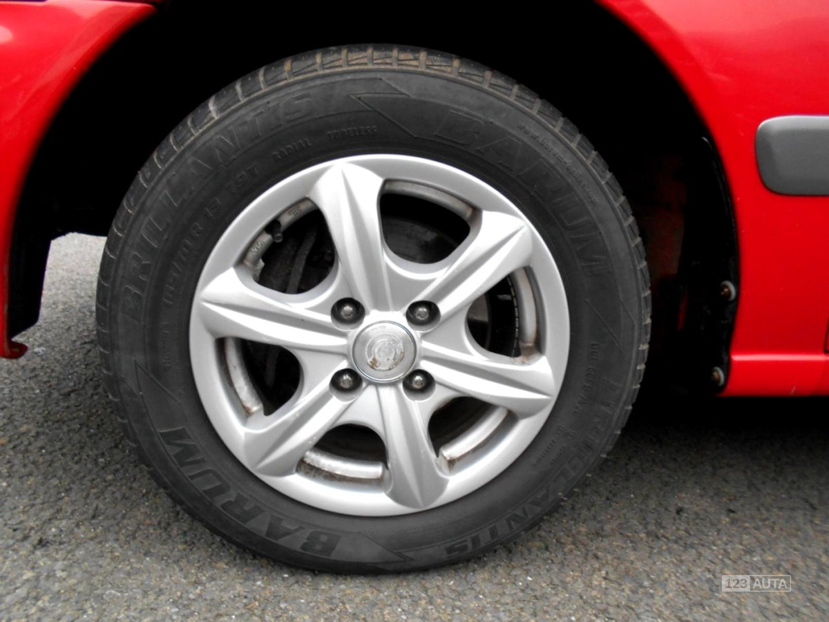 Toyota Starlet, 1997 - pohled č. 8