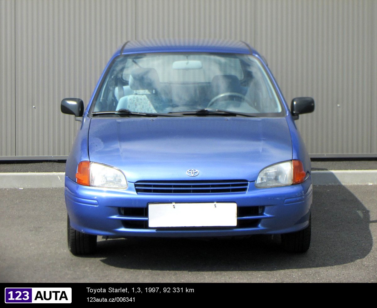 Toyota Starlet, 1997 - pohled č. 2