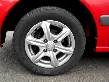 Toyota Starlet, 1997 - pohled č. 8