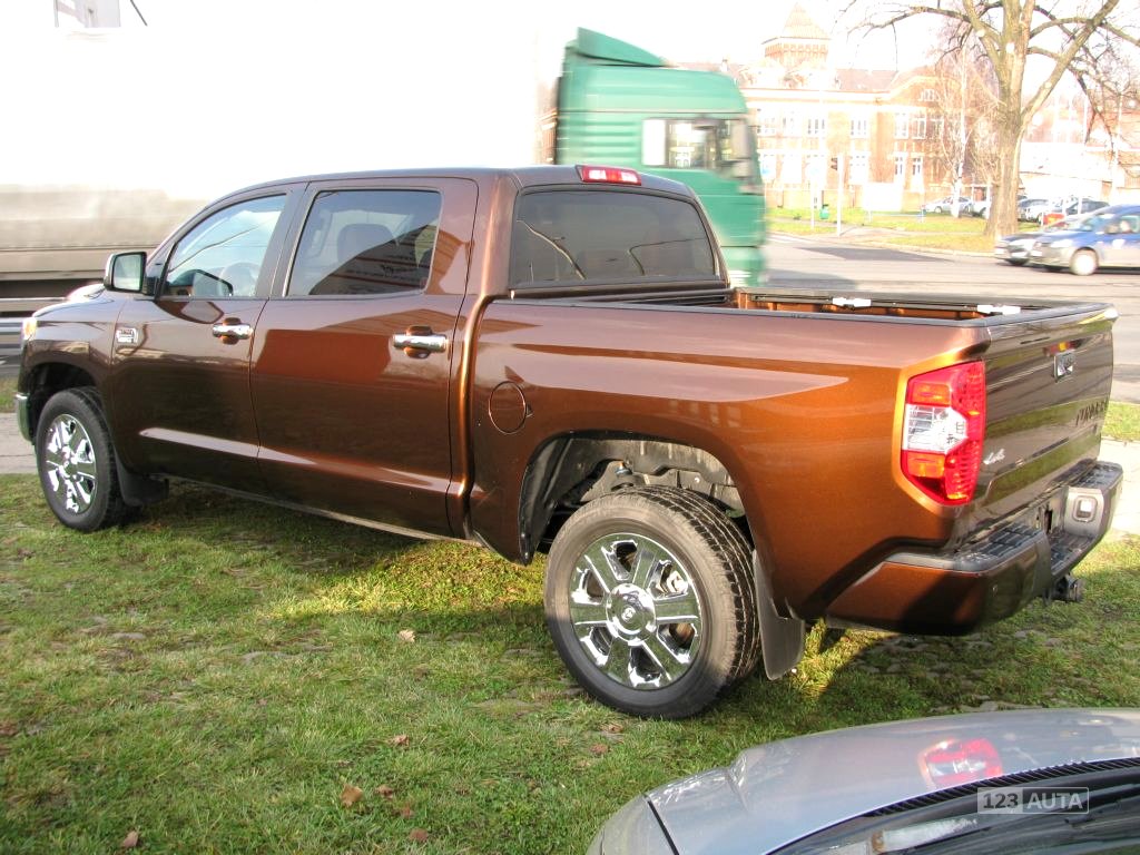 Toyota Tundra, 2020 - pohled č. 3