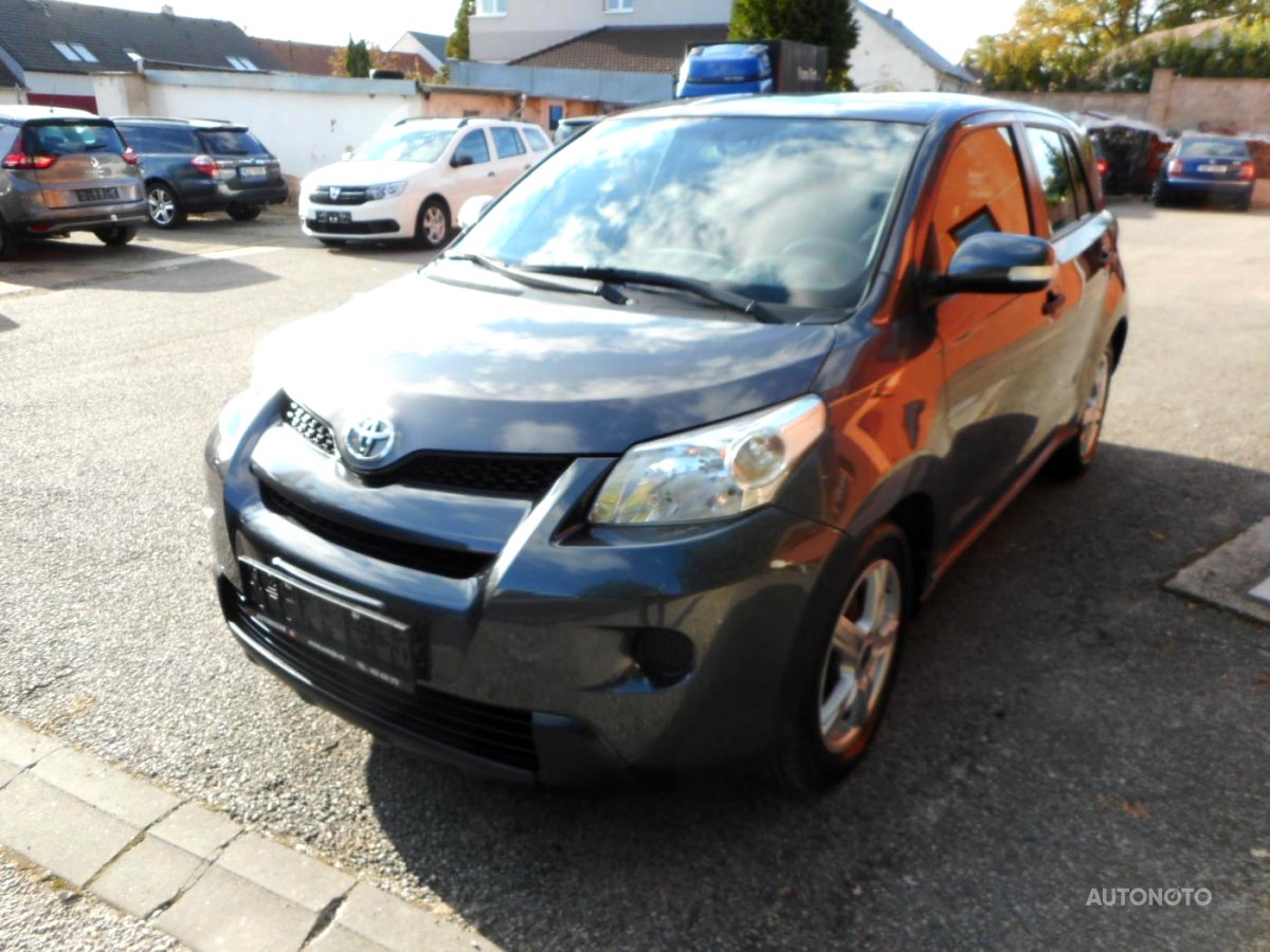 Toyota Urban Cruiser, 2011 - pohled č. 2