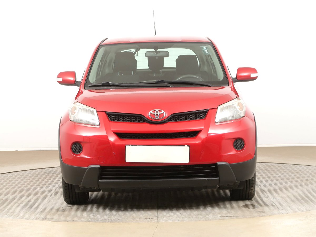 Toyota Urban Cruiser, 2010 - pohled č. 2