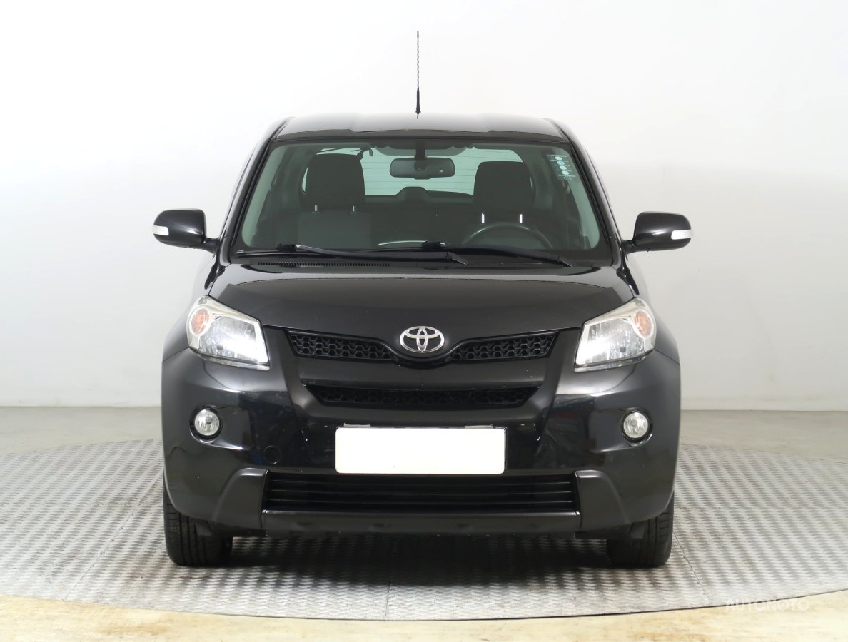 Toyota Urban Cruiser, 2009 - pohled č. 2