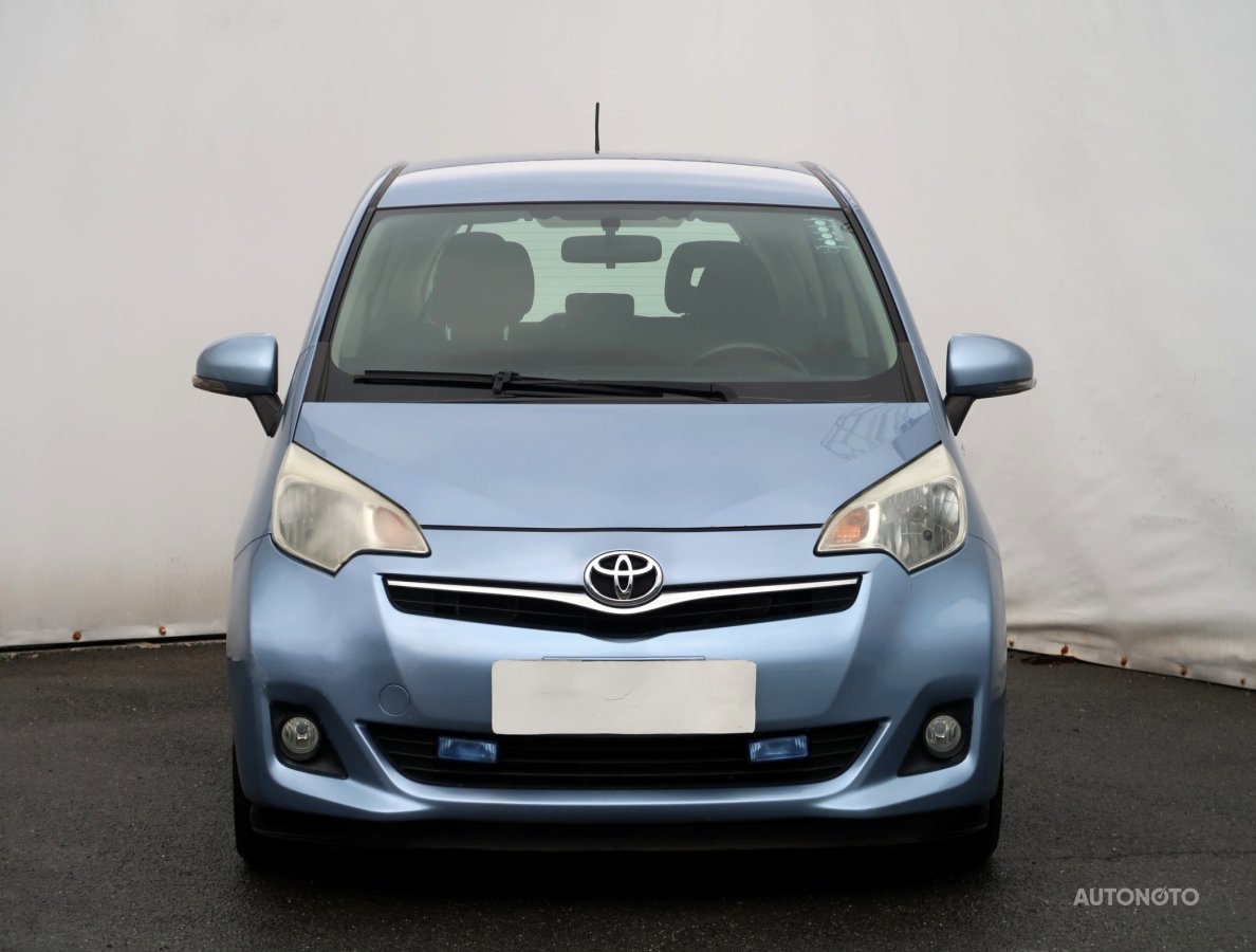 Toyota Verso S, 2011 - pohled č. 2
