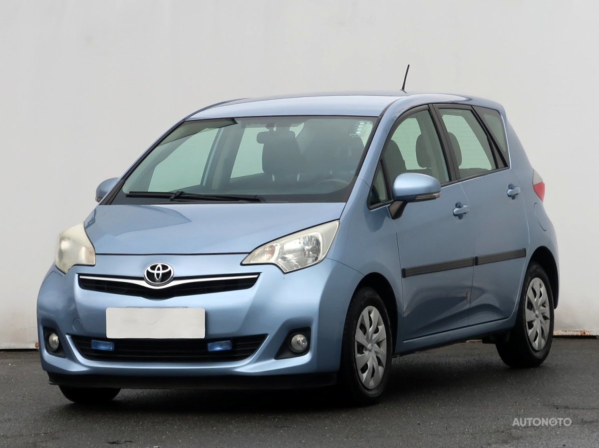 Toyota Verso S, 2011 - pohled č. 3