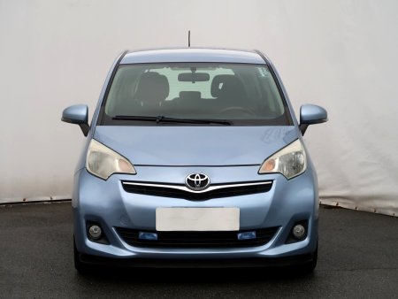 Toyota Verso S, 2011 - pohled č. 2