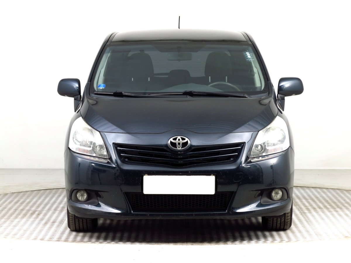Toyota Verso, 2013 - pohled č. 2