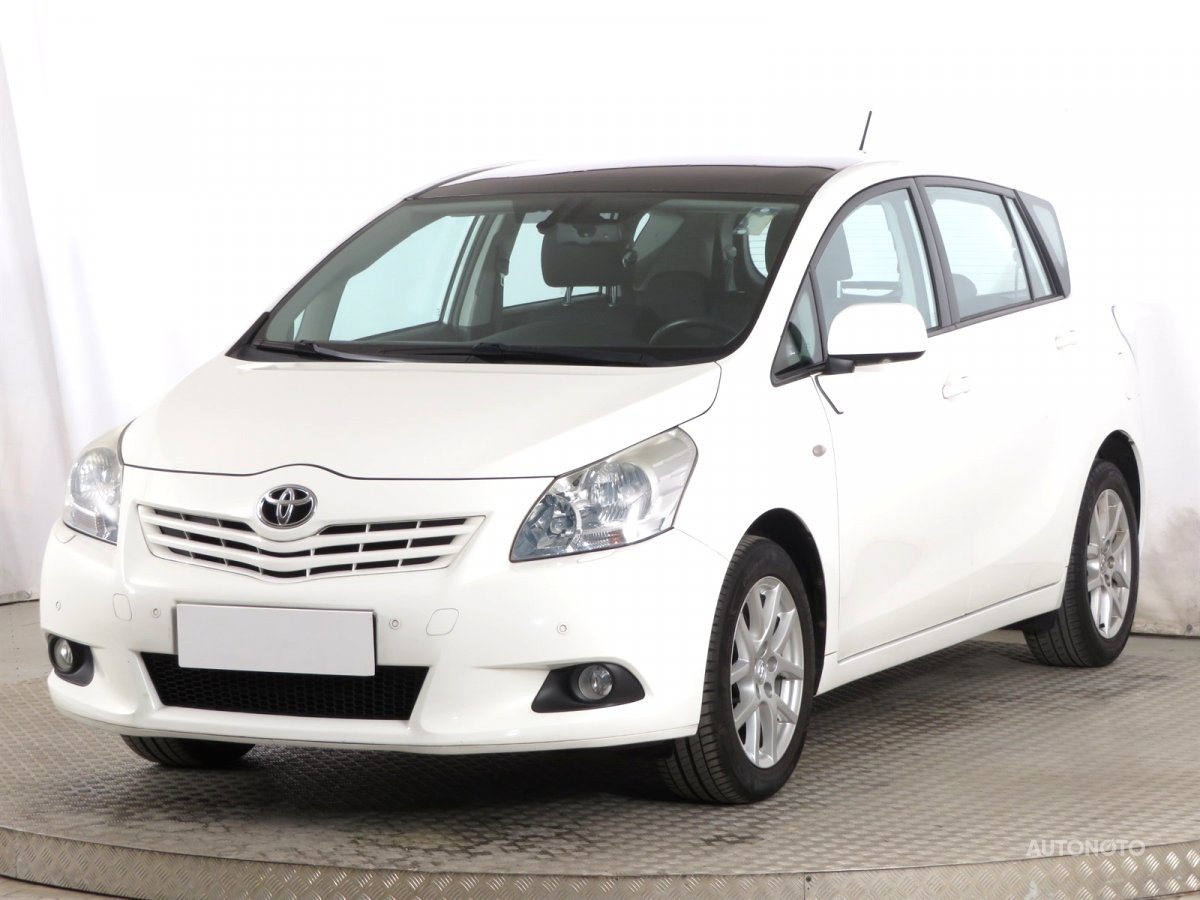 Toyota Verso, 2010 - pohled č. 3