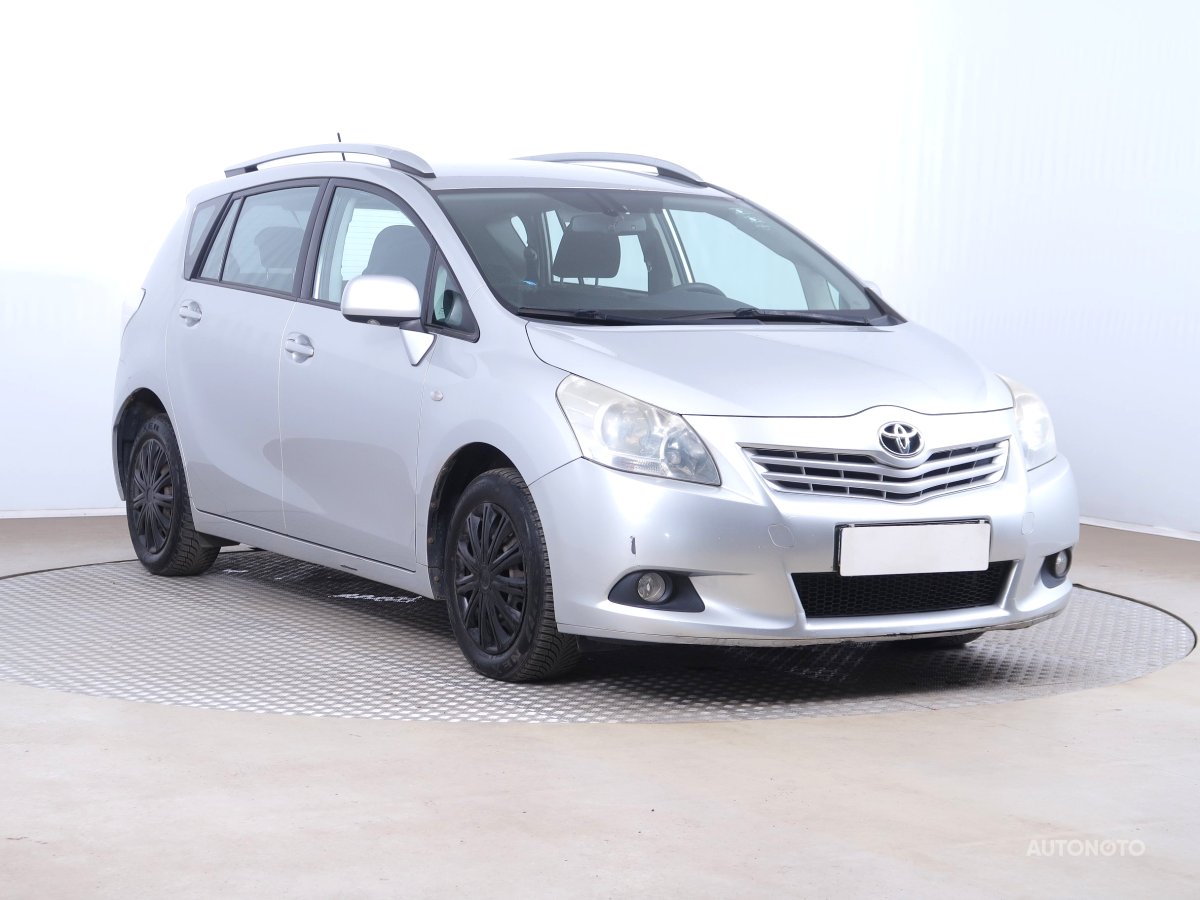 Toyota Verso, 2010 - celkový pohled