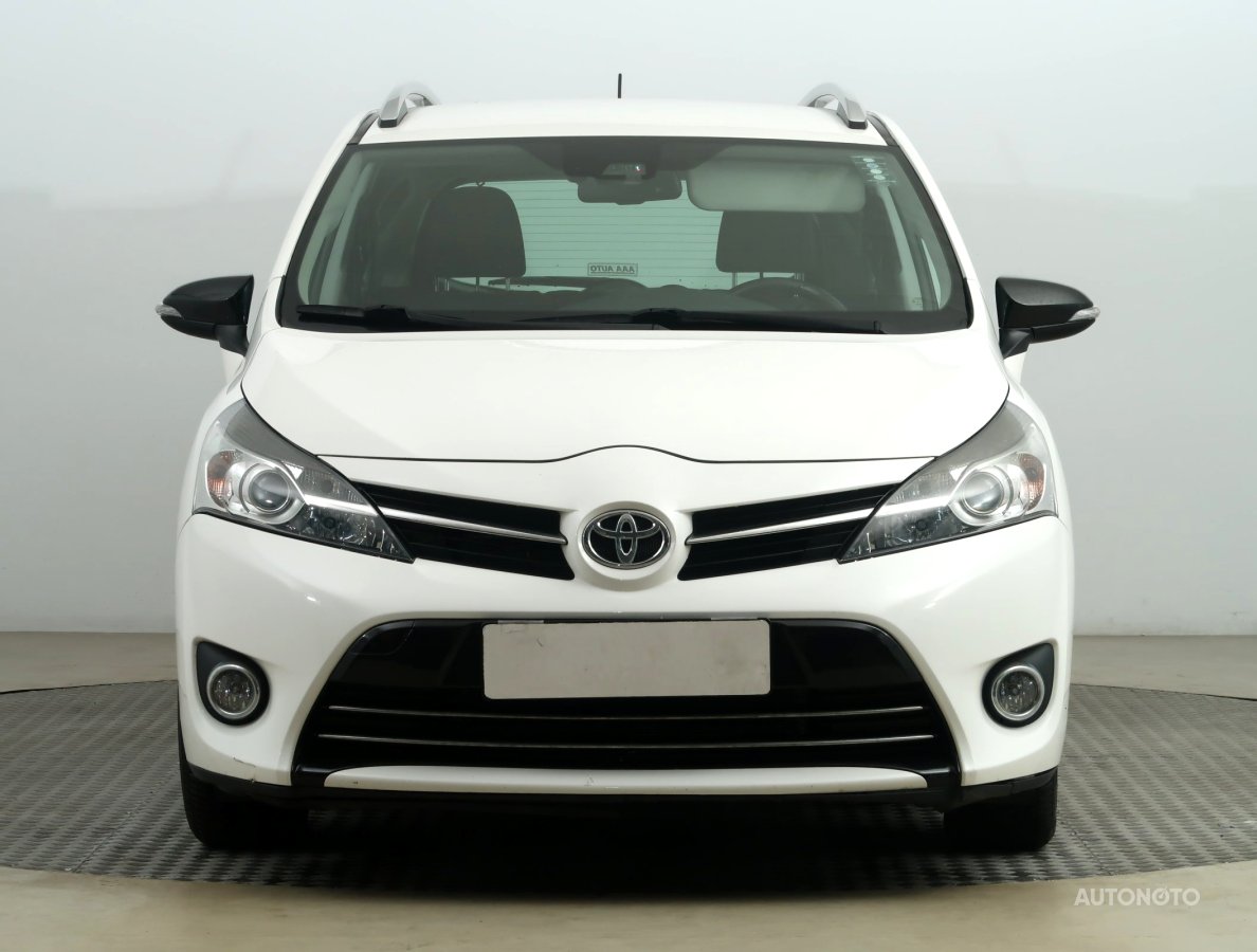 Toyota Verso, 2018 - pohled č. 2