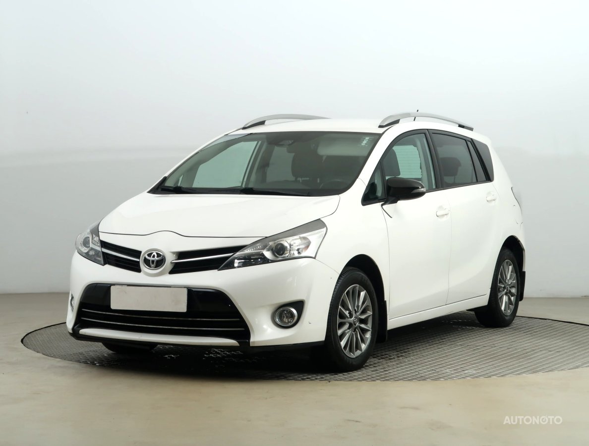 Toyota Verso, 2018 - pohled č. 3