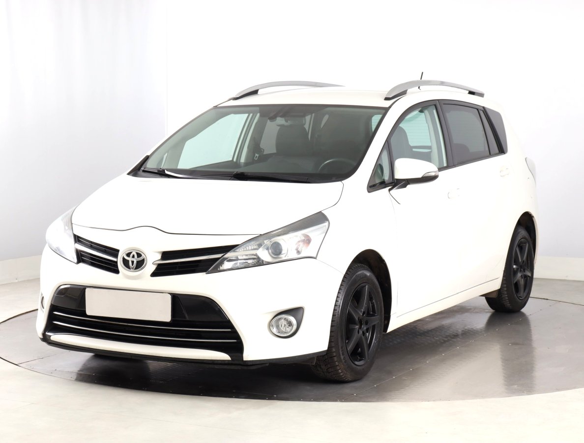 Toyota Verso, 2013 - pohled č. 3