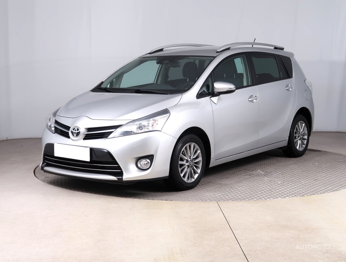 Toyota Verso, 2016 - pohled č. 3