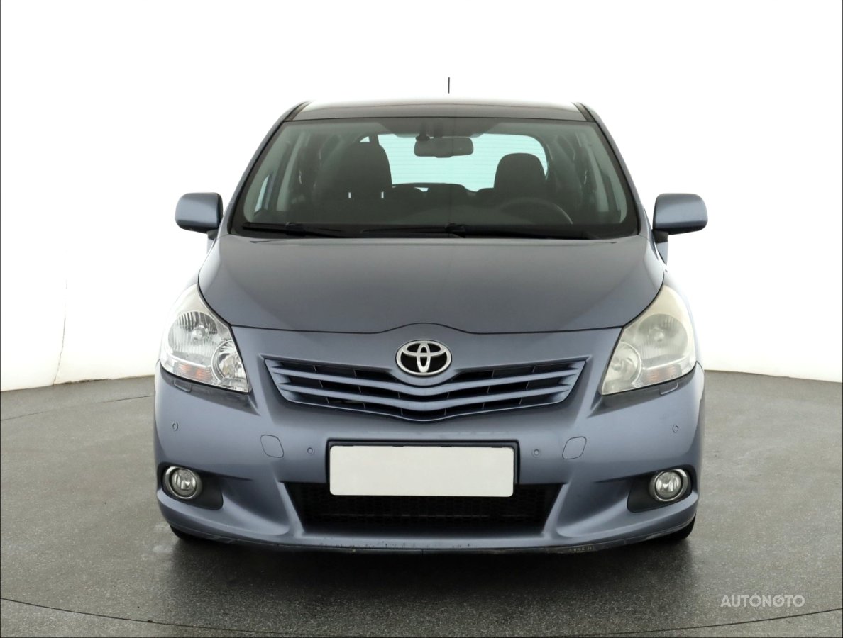 Toyota Verso, 2010 - pohled č. 2