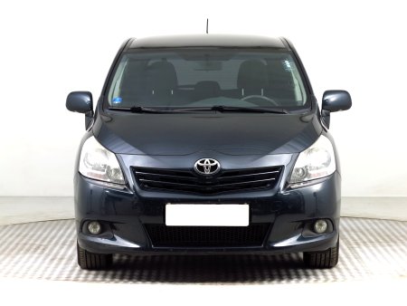 Toyota Verso, 2013 - pohled č. 2