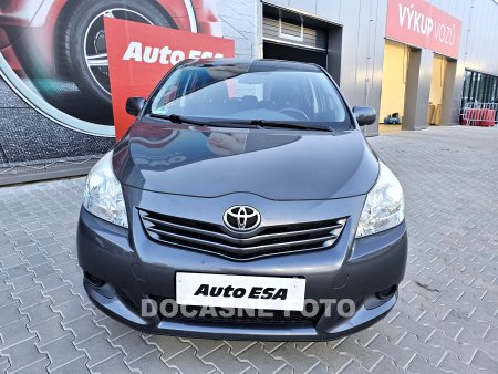 Toyota Verso, 2010 - pohled č. 2