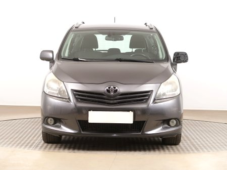 Toyota Verso, 2011 - pohled č. 2