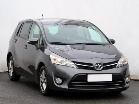 Toyota Verso, 2016