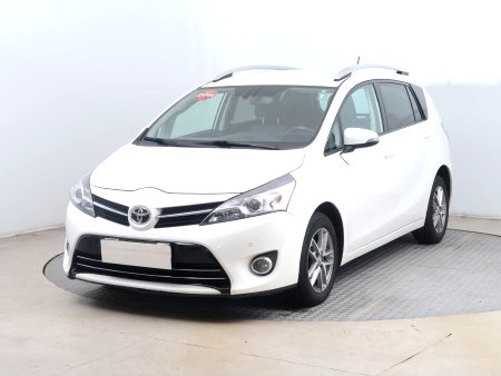 Toyota Verso, 2015 - pohled č. 3